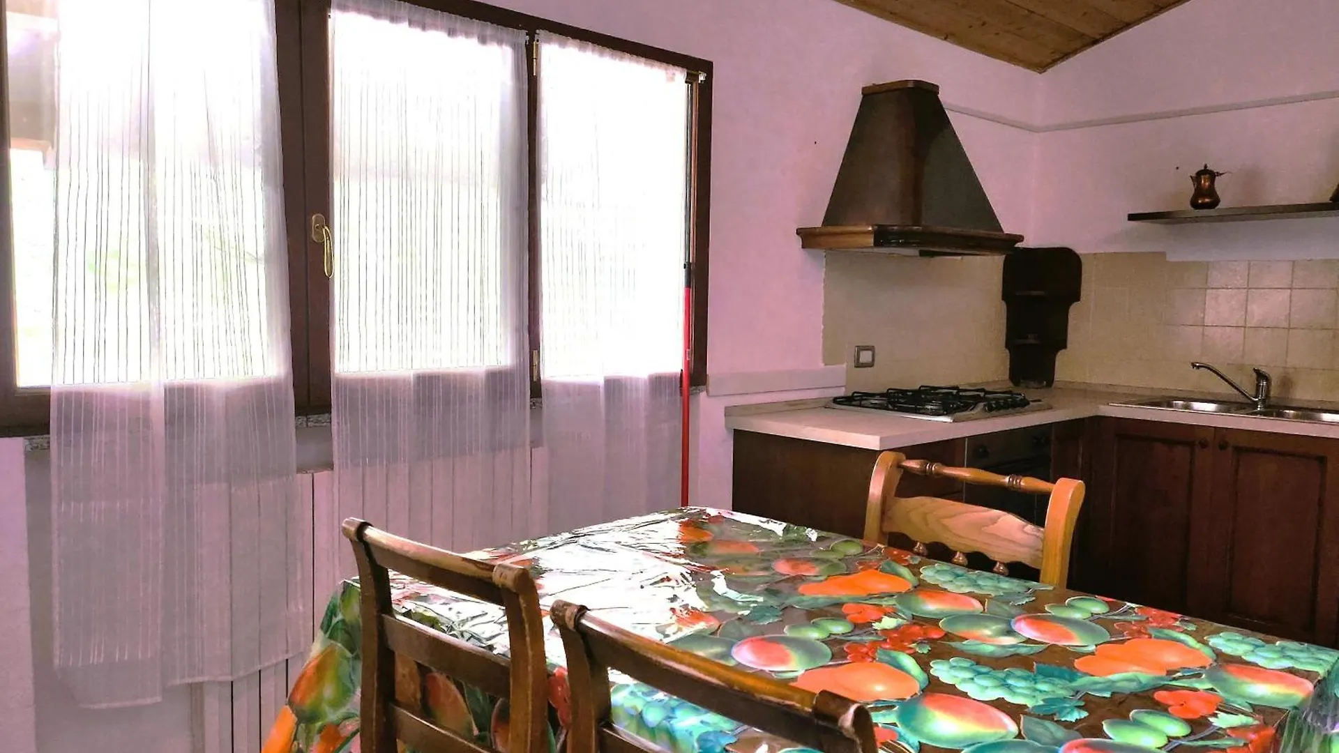 Agriturismo Scuderia Castello Gaino مزرعة للإقامة